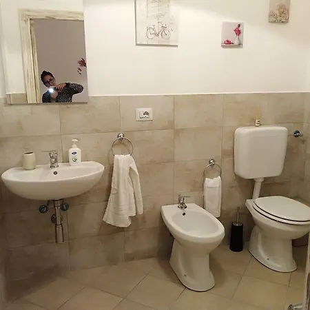 Le Peonie Oda ve Kahvaltı 3*